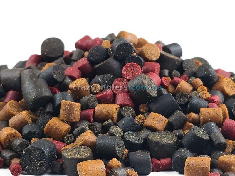 Кормовой пеллетс Carptronik 3кг Ultra Mix 4,5-11mm CTPUM3 фото